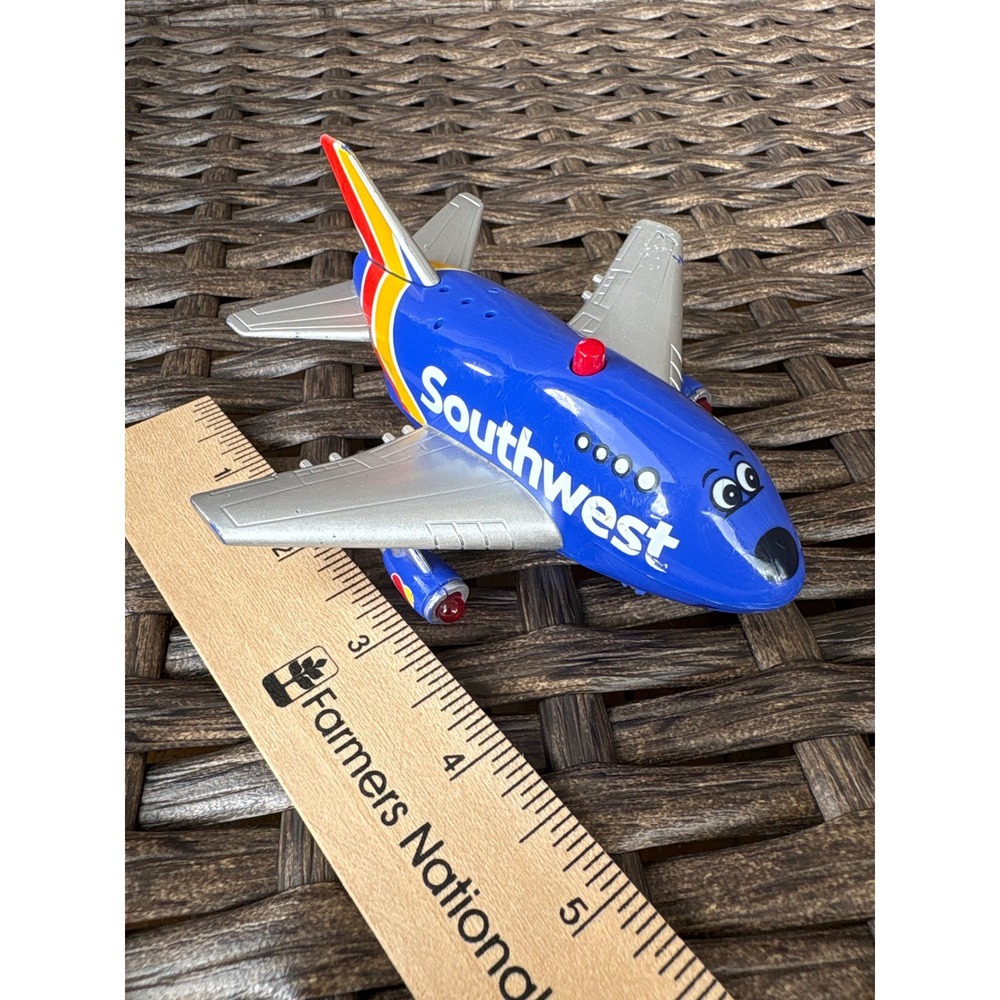 Daron Southwest Airlines Toy Airplane Blue Light & Sound Effects Rolling Wheels